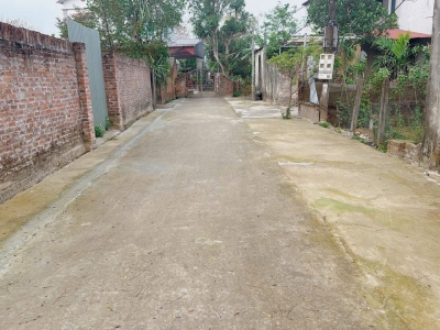 ĐẤT TRUNG  GIÃ DT 80 M FUN THỔ CƯ GIÁ HƠN 1 TỶ NHẸ TIM ĐÂU RA , ,KHU DDONG DÂN CƯ RƠI TIỀN LÀ THẮNG
