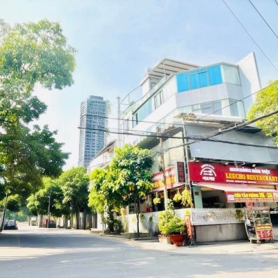 BÁN NHÀ GÓC 2 MẶT TIỀN   155M2  4 TẦNG  THANG MÁY  DÒNG TIỀN 360 CHỈ 25 TL