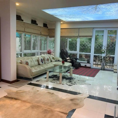 Bán nhà Lê Văn Hưu, 76m², 5 tầng, mặt tiền gần 7m, 32,3 tỷ, ngõ rộng, kinh doanh homestay