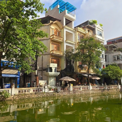 Cầu Giấy vip... view hồ kinh doanh nhỉnh 10ty 35m x5 tầng.
