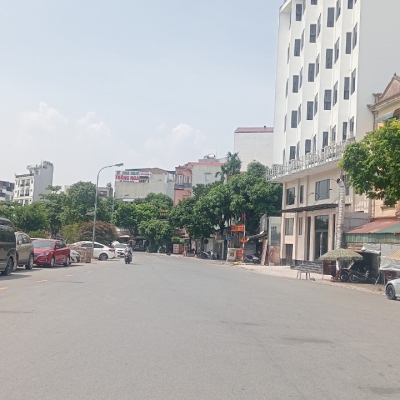 BÁN ĐẤT VÀNG MẶT PHỐ TRẦN HƯƠNG ĐẠO - VỊ TRÍ ĐẮC ĐỊA, KINH DOANH ĐỈNH CAO

Diện tích: 380m²