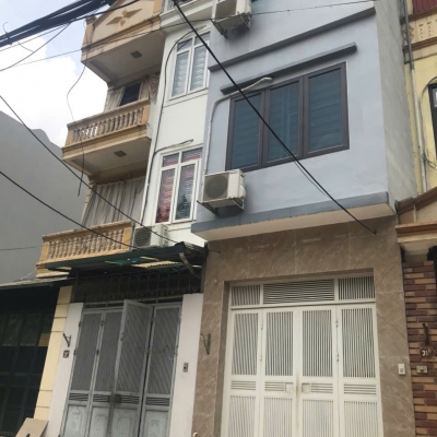 TRUNG TÂM HUYỆN THANH TRÌ 40m2 / 6 TẦNG CHỈ 5 TỶ