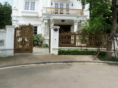 Biệt thự thượng lưu Vinhomes Riverside 206m x 4tầng, mặt tiền 15m, nội thất cao cấp, an ninh tuyệt đối