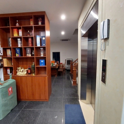 Bán nhà mặt phố Thái Hà, 133m2, 6 tầng thang máy, 61.5 tỷ, vỉa hè rộng, ô tô tránh, kinh doanh đỉnh