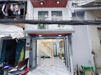 Nhà MT 184 Trần Văn Đang, Phường 11, Quận 3, MT 7m, 3,3x5m, Cn 15,9 m2, trệt 2 lầu, 3,8 tỷ TL