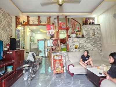 Bán nhà 75m2 ngay Cao Đẳng Công Thương  Đỗ Xuân Hợp Phường Phước Long B, Q9,  nhỉnh 5 tỷ. Pb322