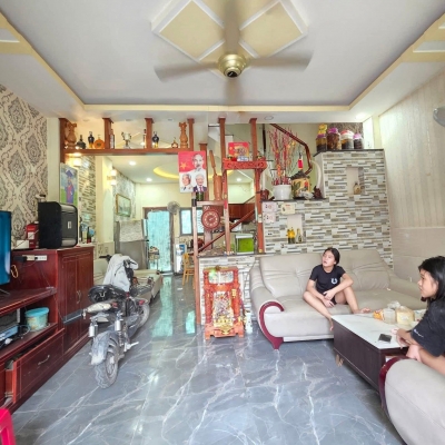 Bán nhà 75m2 ngay Cao Đẳng Công Thương  Đỗ Xuân Hợp Phường Phước Long B, Q9,  nhỉnh 5 tỷ. Pb322