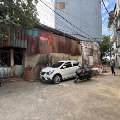 Bán 120M nam dư tặng nhà ô tô 45 chỗ dừng đỗ ngày đêm hoàng mai