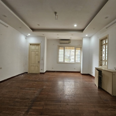 PHÂN LÔ NGUYỄN CHÁNH, CẦU GIẤY, LÔ GÓC, Ô TÔ TẢI QUAY ĐẦU TRƯỚC NHÀ ĐƯỢC, MẶT TIỀN HƠN 5M, KINH DOANH CỰC TỐT