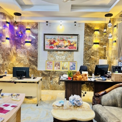 Bán Biệt Thự Triệu Đô Linh Đông Thủ Đức - 450m² - Ngang 18m - 5 Tầng Có Thang Máy - Giá 33 Tỷ