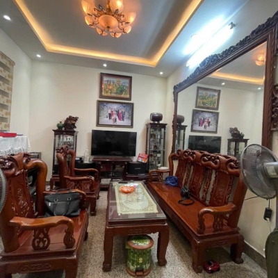 Long Biên - Sát cầu Trần Hưng Đạo - Nhà dân xây - 59m chỉ 6.9 tỷ