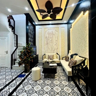 bán nhà phó đức chính 32m x5 tầng x mặt tiền 5m- 12,86 tỷ 10m ra phố,full nội thất