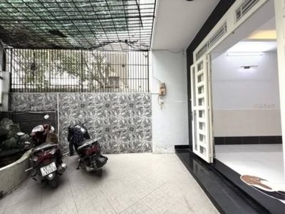 Nhà Đường Hoàng Hoa Thám Quận Phú Nhuận Phường 5 Cũ.