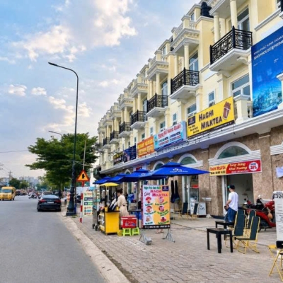Cho thuê mặt bằng Dĩ An, mặt tiền đường 25m, 3 tầng 245 m2, 16.5 triệu/tháng