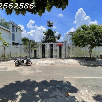 Bán đất MT đường 27, Hiệp Bình Chánh, TP Thủ Đức. DT: 30x28m TDT 786m2, 29tỷ5 TL