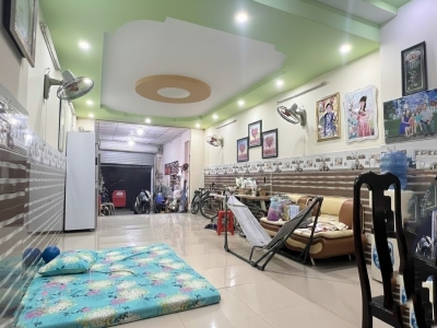 O1918 ???? nhà Mặt tiền Tân Thới Nhất 12 Q12, SHR, Vuông, 2 tầng, 4.2x25m, 8.x tỷ x nhỏ