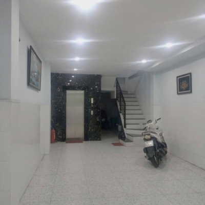 Giảm sốc 1 tỷ 9, gấp bán căn hộ dịch vụ, Lê Cơ, 4x20m, 6 Tầng thang máy, 13 CHD khép kín, dòng tiền 60tr/th. Giá chỉ 8.7T.