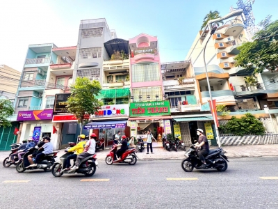 BÁN NHÀ 6 TẦNG- MẶT TIỀN Đ.VINH HỘI, QUẬN 4- DT 4M*25M VUÔNG ĐẸP- HDT 90TR/TH- 0938676685 GIANG GIANG