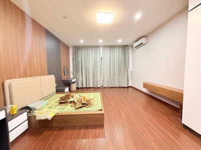 Bán nhà 4 tầng long lanh ở ngay 2 thoáng phân lô ngõ 299 đường hoàng mai