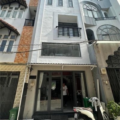 Trung tâm Quận 7 - 4 tầng - nở hậu nhẹ tài lộc - xe hơi tới nhà - full nội thất - 7x tỷ