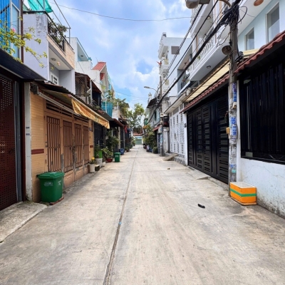 BÁN NHÀ - BÌNH TRỊ ĐÔNG - BTĐA - 36M2 - NHÀ 3 TẦNG MỚI - HẺM XE HƠI 5M THÔNG - GIÁP TÂN PHÚ - CHỈ HƠN 3 TỶ