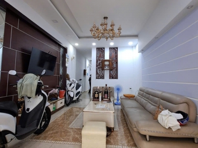 ???? QUẬN 8 – GẦN HIGHLANDS DƯƠNG BÁ TRẠC – 4 TẦNG BTCT – FULL NỘI THẤT GỖ CĂM XE