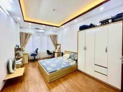 Bán nhà La Thành 45m2 x 5 tầng, 2 mặt thoáng, ngõ nông gần phố nhỉnh 6 tỷ