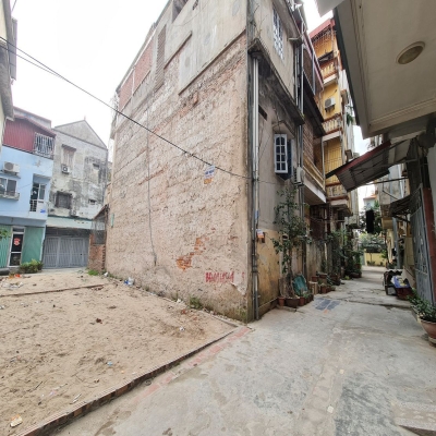 Trâu Quỳ 6 tỷ hơn có 46m2 đất trung tâm khu Cửu Việt, đường ô tô cách 10m. Lh 0989894845