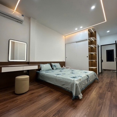 SIÊU PHẨM HIẾM PHỐ THÁI THỊNH – NHÀ ĐẸP LONG LANH – Ở NGAY CHỈ HƠN 8 TỶ lh 0326 213 286