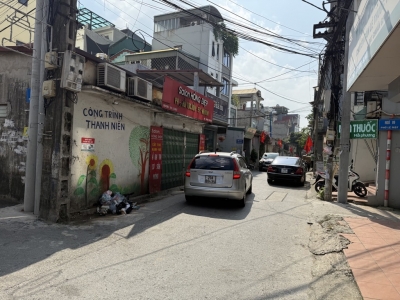 bán nhà lệ mật 70m x 4T ngõ thông, sân vườn, nhà mới nhỉnh 12t còn tl