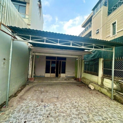 Nhà mặt tiền SHR Vuông Full thổ HXH né 339m2 – Thạnh Lộc 48 Quận 12 SS