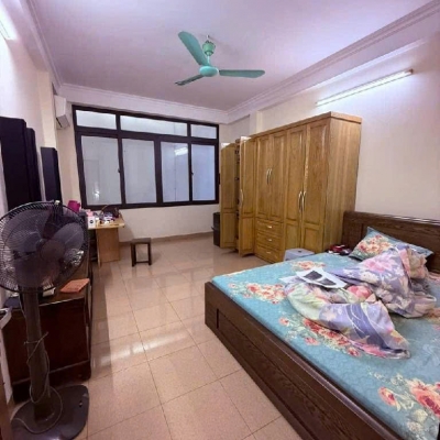 Bán nhà nguyễn khoái trong đê 4 tầng dân xây chắc chắn gần phố hai bà trưng