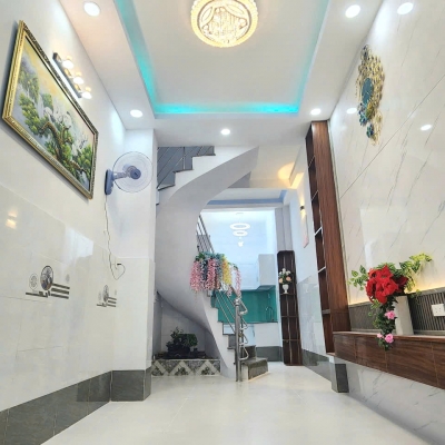 Bán nhà 5 tầng mới xây thiết kế hiện đại Tùng Thiện Vương P13 Q8