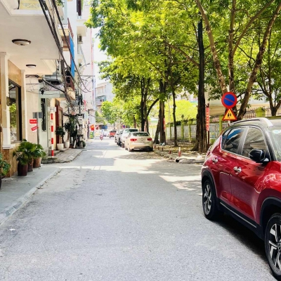 nhà đẹp Nguyễn Văn Cừ, lô góc,6 tầng  thang máy, ôtô vào nhà