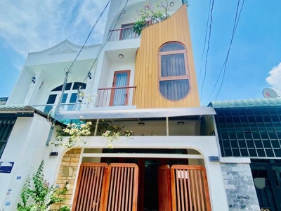 Bán nhà đẹp Hóc Môn, đường Giác Đạo xã Trung Chánh,  4x15m 4 tầng, giá 5,95 Tỷ