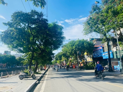 TRUNG TÂM HAI BÀ TRƯNG - MẶT PHỐ 2 THOÁNG - VỈA HÈ ĐÁ BÓNG - SỔ VUÔNG NỞ HẬU.