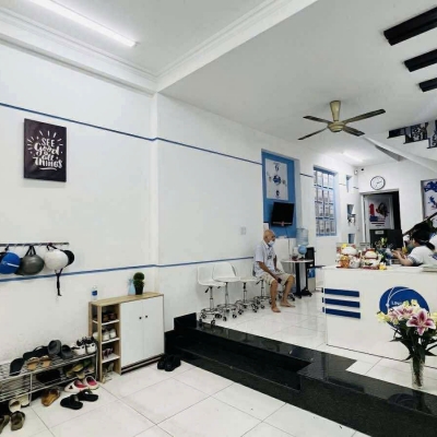 NHÀ HƠN 60M2 - QUẬN 1 - CỐNG QUỲNH - SÁT MẶT TIỀN - 5PN, 5WC CHỈ NHINH 19TY