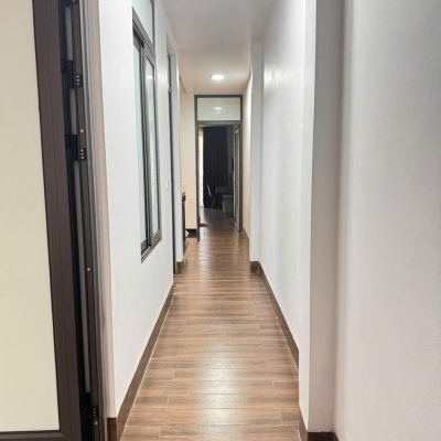 Chủ cần tiền bán gấp căn nhà 3 tầng tổ 6, Quang Minh, Mê Linh. Nhà mới