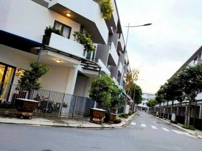 Nhà Khu The Pearl Riverside SHR 4 tầng 90m2, Vuông – Nguyễn Văn Tuôi Long An SS