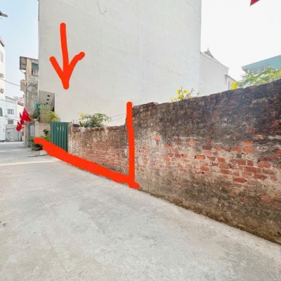 VỊ TRÍ KIM CƯƠNG - MẶT NGÕ Ô TÔ TRÁNH - GẦN HỒ - SÁT VINHOMES & VIỆT HƯNG - CHỈ BÁN ĐẤT TẶNG NHÀ