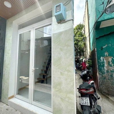 Nhà mới đẹp hẻm 3m cách mặt tiền 50m Tùng Thiện Vương P12Q8