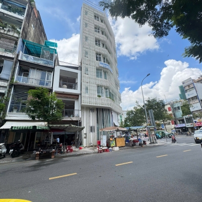CHỦ ĐI NƯỚC NGOÀI CẦN BÁN NHÀ 4 TẦNG Đ. LÊ THỊ HỒNG GẤM, QUẬN 1 - NGAY TRẦN HƯNG ĐẠO & NGUYỄN THÁI HỌC - VỊ TRÍ KINH DOANH ĐỈNH * Liên hệ GIANG GIANG: 093.86.76.685