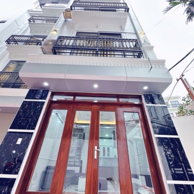 BÁN NHÀ HỌC VIÊN TÀI CHÍNH 45M2 - 5 TẦNG - GIÁ 8,5 TỶ - NHÀ MỚI XÂY - GẦN PHỐ - KINH DOANH