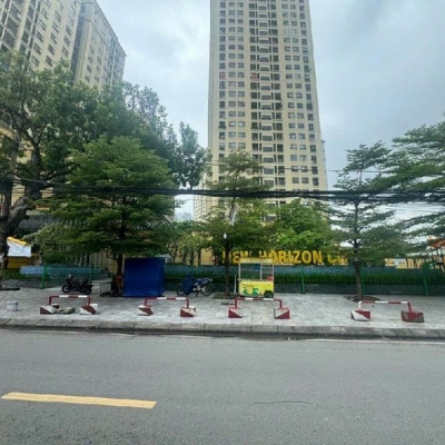 Bán nhà lĩnh nam 5 tầng ô tô tránh vào nhà kinh doanh hoàng mai