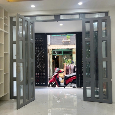 Nhà 4 tầng (4.2x12m) HXH tới nhà Âu Dương Lân, P3 Q8. Giá 6.6 tỷ