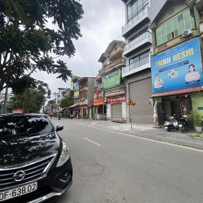 Nhà Ngọc Thuỵ 8T thang máy kinh doanh. Giá hợp lý nhất khu vực