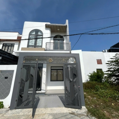 NHÀ MỚI XÂY HOÀN CÔNG ĐƯỜNG 2 Ô TÔ NÉ NHAU TẠI PHƯỜNG TÂY NHA TRANG