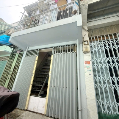 Nhà vị trí đẹp 2 lầu Ba Đình P10Q8 cách hẻm xe hơi 1 căn P.Chánh Hưng