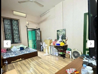 HIẾM MẶT PHỐ PHÙNG HƯNG HOÀN KIẾM . DIỆN TÍCH 76M² x 3 TẦNG
VỊ TRÍ VÀNG TRUNG TÂM PHỐ CỔ 
 GIÁ: 38.5 TỶ.CÓ TL