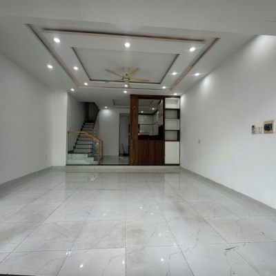 # Mặt Tiền Hà Huy Tập đường 10.5m gần Công An Quận, 60m2 ngang 6m, 3 tầng, 9.x tỷ